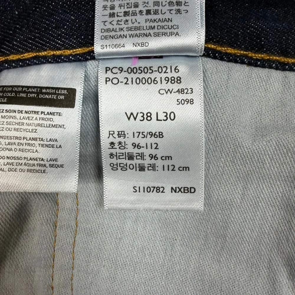 Levis 505 Regular Fit Jeans Mens 38x30 Dark Indigo Blue Denim Straight Leg Pants